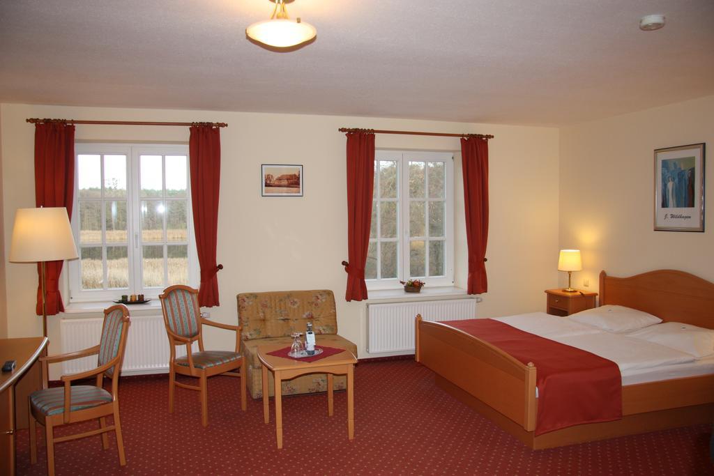 Altes Gutshaus-Federow Hotel Eksteriør billede