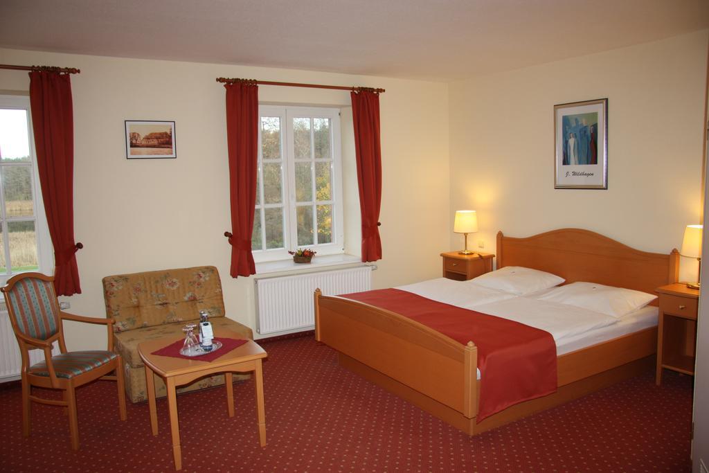 Altes Gutshaus-Federow Hotel Eksteriør billede