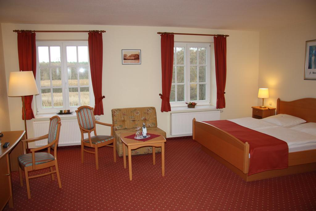 Altes Gutshaus-Federow Hotel Eksteriør billede