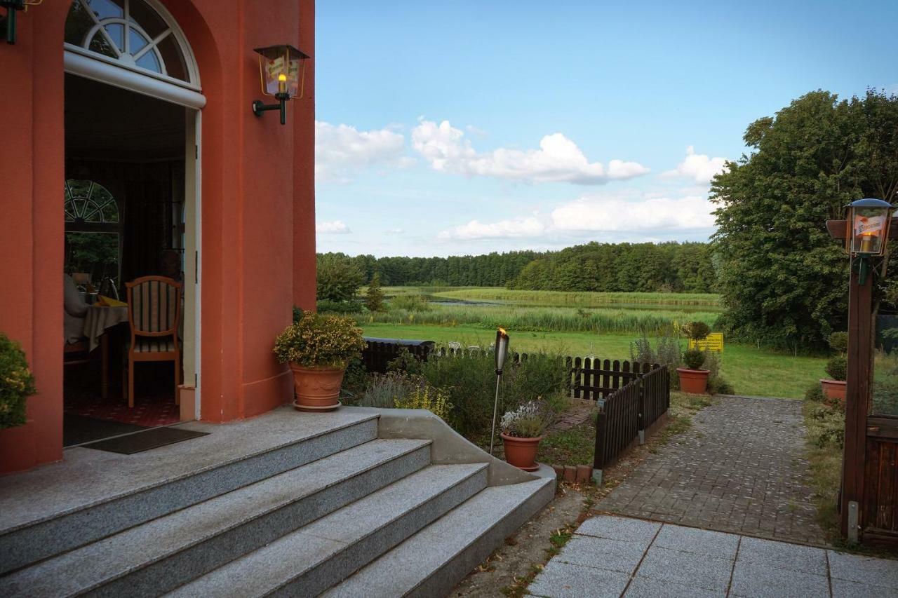 Altes Gutshaus-Federow Hotel Eksteriør billede